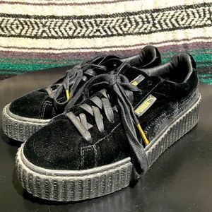 PUMA BY RIHANNA FENTY CREEPERS VELVET SIZE 8